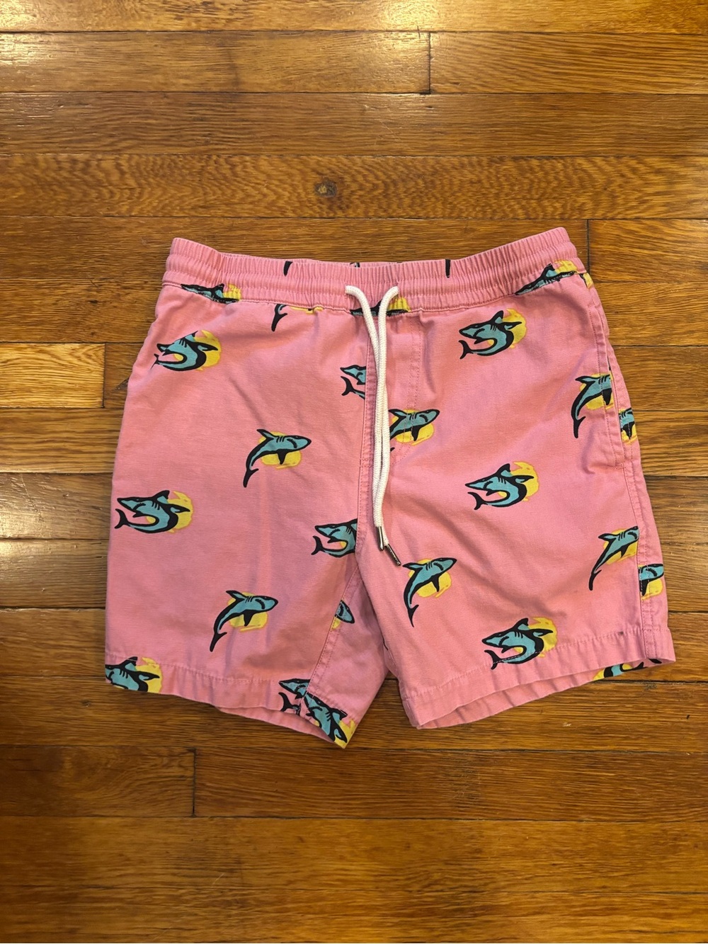 21men Pink Shark Print Drawstring Shorts